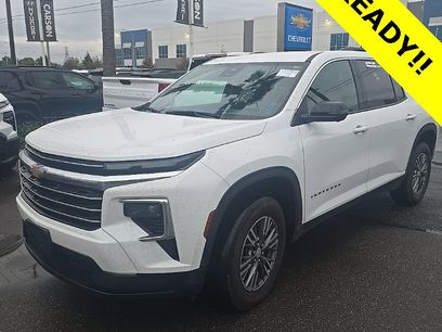 Used 2024 Chevrolet Traverse LT