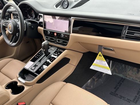 New 2026 Porsche Macan AWD/4WD image 22
