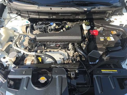 Used 2018 Nissan Rogue S FWD image 21