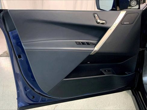 Used 2022 BMW iX xDrive50 w/ Convenience Package image 21