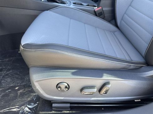 New 2026 Volkswagen Jetta SE image 16