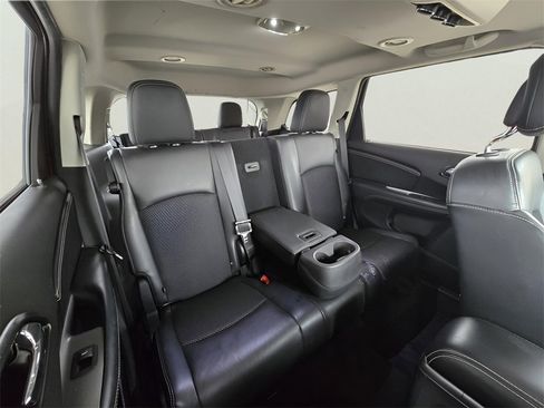 Used 2020 Dodge Journey Crossroad w/ Popular Equipment Group image 50