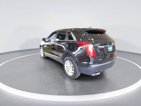 Used 2018 Cadillac XT5 AWD image 6