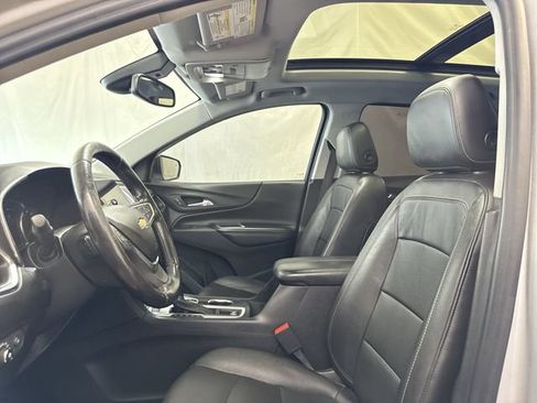 Used 2020 Chevrolet Equinox Premier AWD/4WD image 11