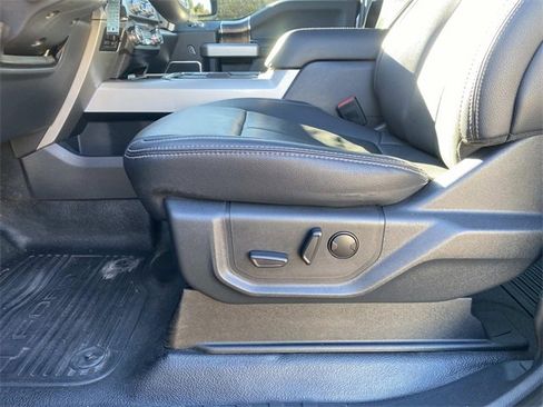 Used 2022 Ford F250 Lariat w/ Black Appearance Package image 20