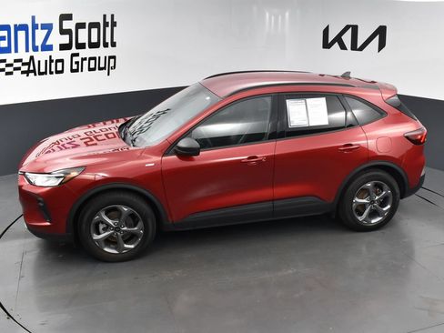 Used 2025 Ford Escape ST-Line FWD image 10