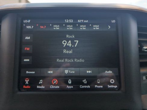 Used 2019 RAM 1500 Laramie AWD/4WD image 22