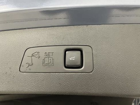 Used 2025 Lincoln Corsair Reserve w/ Towing Package image 15