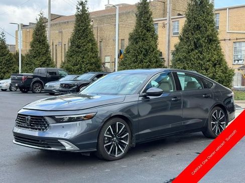 Used 2024 Honda Accord Touring image 7