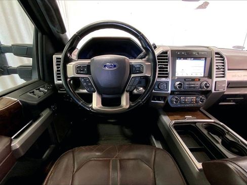 Used 2017 Ford F250 Platinum w/ FX4 Off-Road Package AWD/4WD image 14