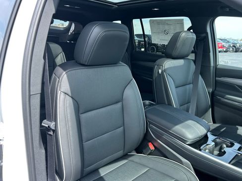 New 2026 Buick Enclave Preferred w/ Power Package AWD/4WD image 38