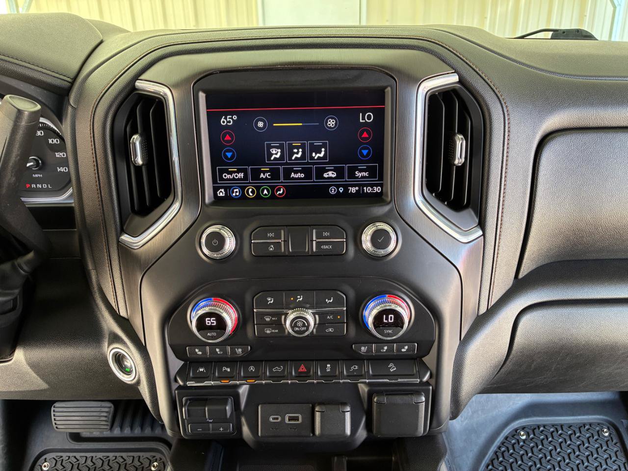 Used 2021 GMC Sierra 1500 AT4 w/ AT4 Premium Package AWD/4WD image 24