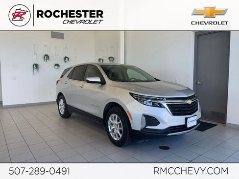Used 2022 Chevrolet Equinox LT AWD/4WD image 1