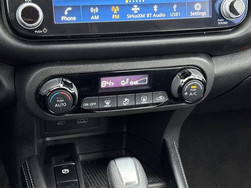 Used 2024 Nissan Kicks SR image 27