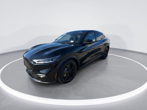 Used 2023 Ford Mustang Mach-E Select image 3