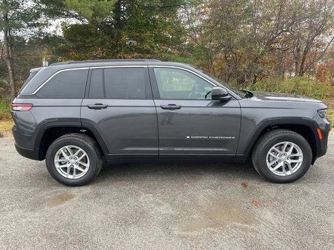 New 2025 Jeep Grand Cherokee Laredo X image 8