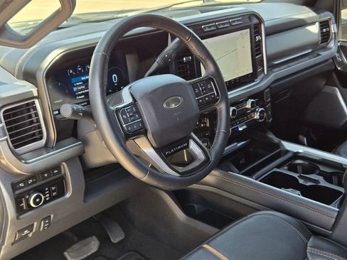 Used 2024 Ford F250 Platinum AWD/4WD image 10