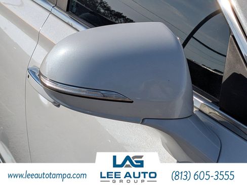 Used 2018 Genesis G90 5.0 Ultimate image 11