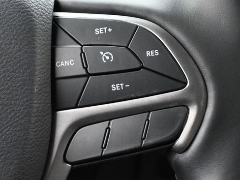 Used 2021 Jeep Grand Cherokee Laredo X RWD image 6