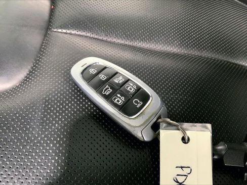 Used 2023 Hyundai Palisade Calligraphy image 10