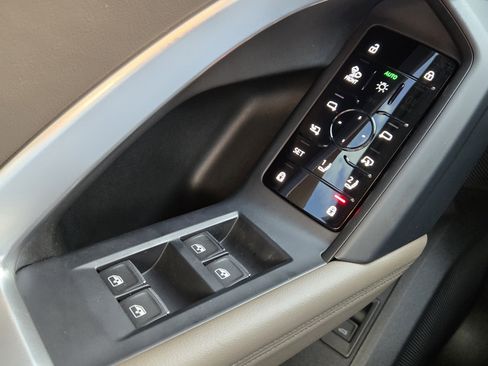 Used 2025 Audi Q5 Premium Plus image 33