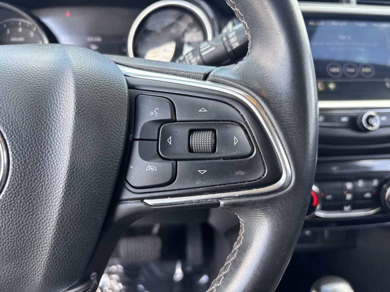 Used 2021 Buick Encore GX Preferred FWD image 27