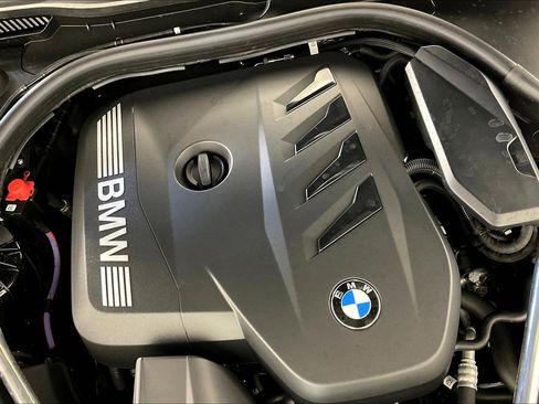 Certified 2026 BMW 530i xDrive w/ Premium Package image 33