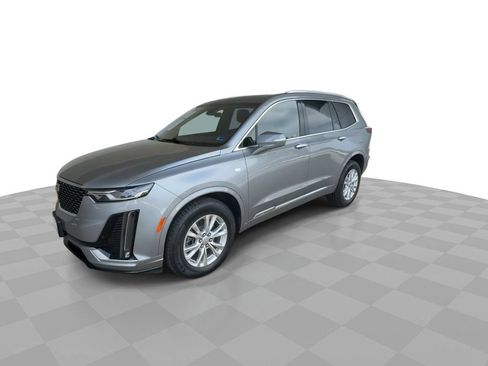 Certified 2024 Cadillac XT6 Luxury AWD/4WD image 4