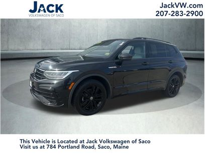 Used 2022 Volkswagen Tiguan SE R-Line