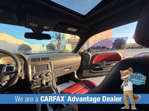 Used 2014 Dodge Challenger SXT RWD image 38