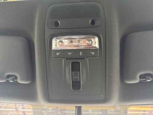 Used 2016 Audi A3 e-tron Premium w/ 17" Wheel Package image 28