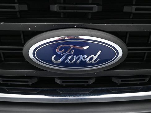 Used 2023 Ford F150 XLT w/ Equipment Group 301A Mid image 31