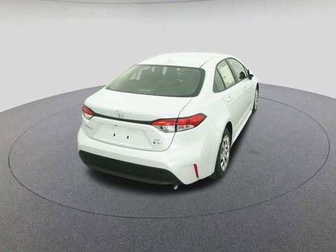 New 2026 Toyota Corolla LE image 8