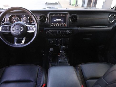 Used 2021 Jeep Wrangler Unlimited Sahara image 21
