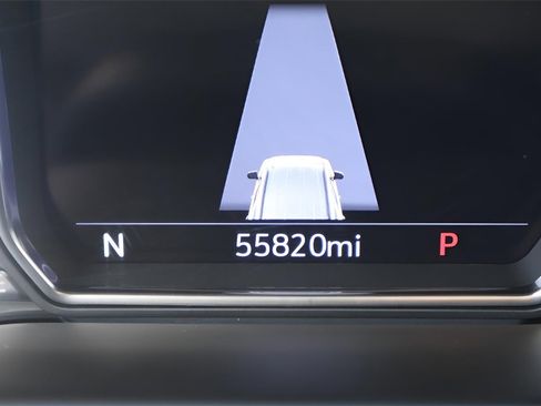 Used 2021 GMC Yukon Denali w/ Denali Ultimate Package image 24