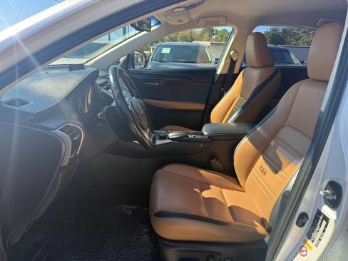 Used 2017 Lexus NX 200t FWD image 10