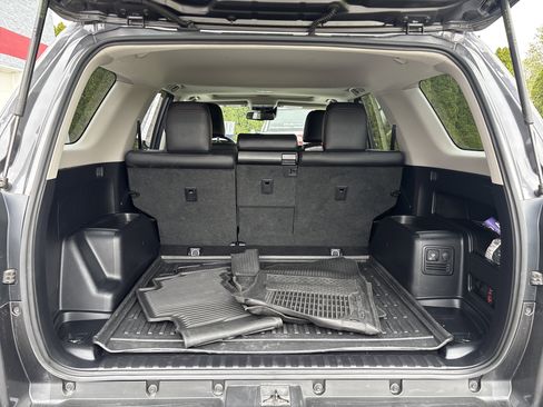 Certified 2023 Toyota 4Runner TRD Off-Road Premium w/ Off Road Premium Plus Package AWD/4WD image 5
