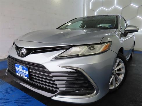 Used 2023 Toyota Camry LE FWD image 1