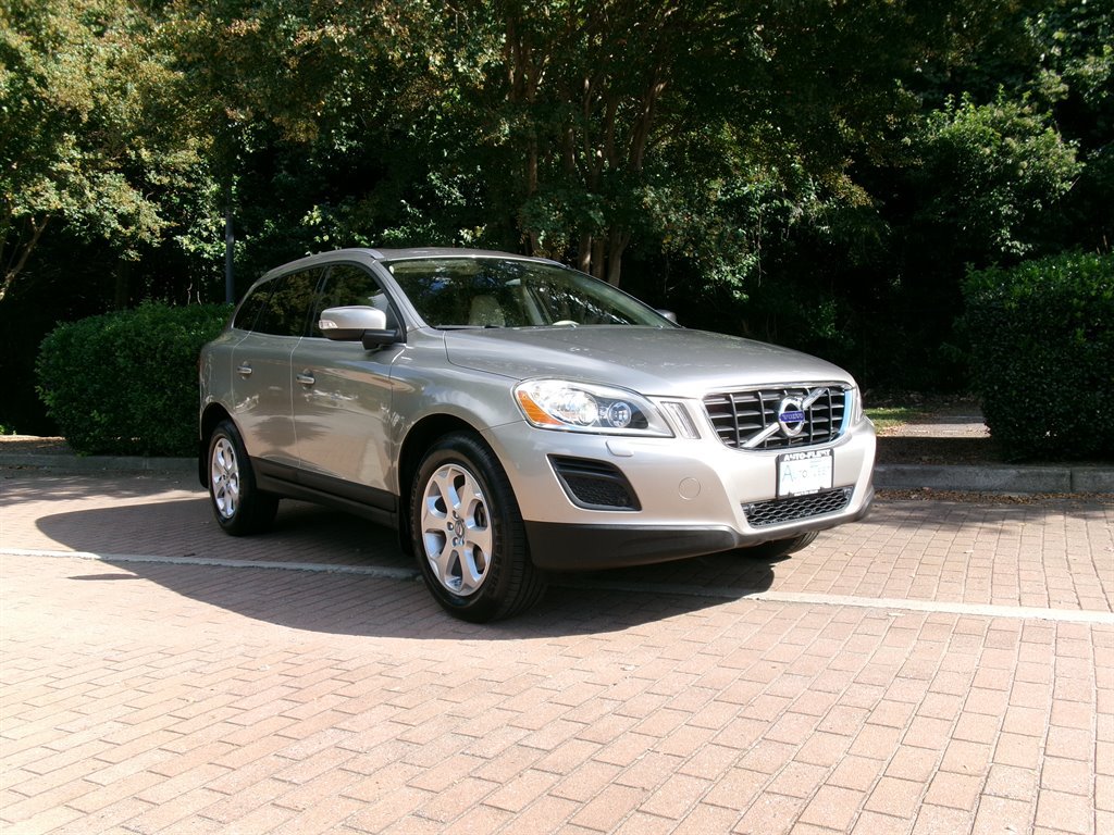 Used 2013 Volvo XC60 3.2 FWD image 4