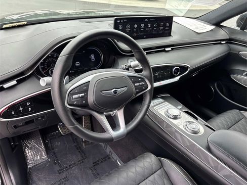 Used 2025 Genesis GV70 3.5T Sport w/ Sport Advanced Package image 14