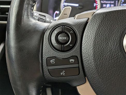 Used 2016 Lexus IS 300 AWD image 19
