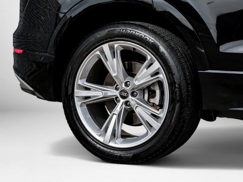 Used 2022 Audi Q8 Premium Plus AWD/4WD image 54