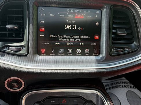 Used 2015 Dodge Challenger SXT Plus RWD image 18