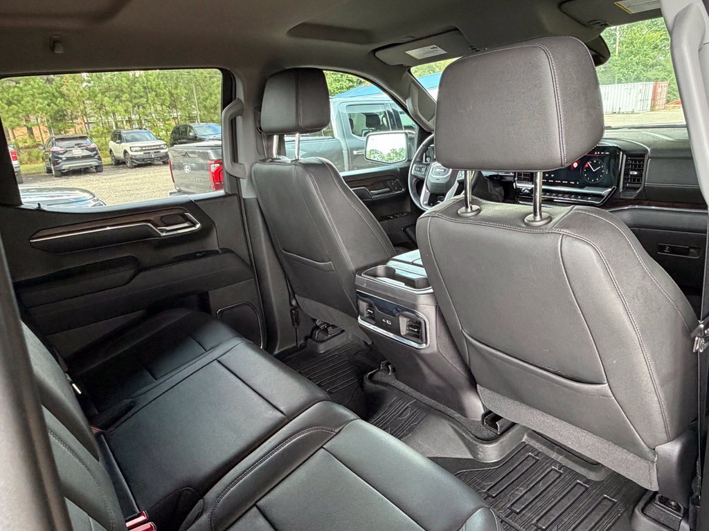 Used 2024 GMC Sierra 1500 SLT AWD/4WD image 35