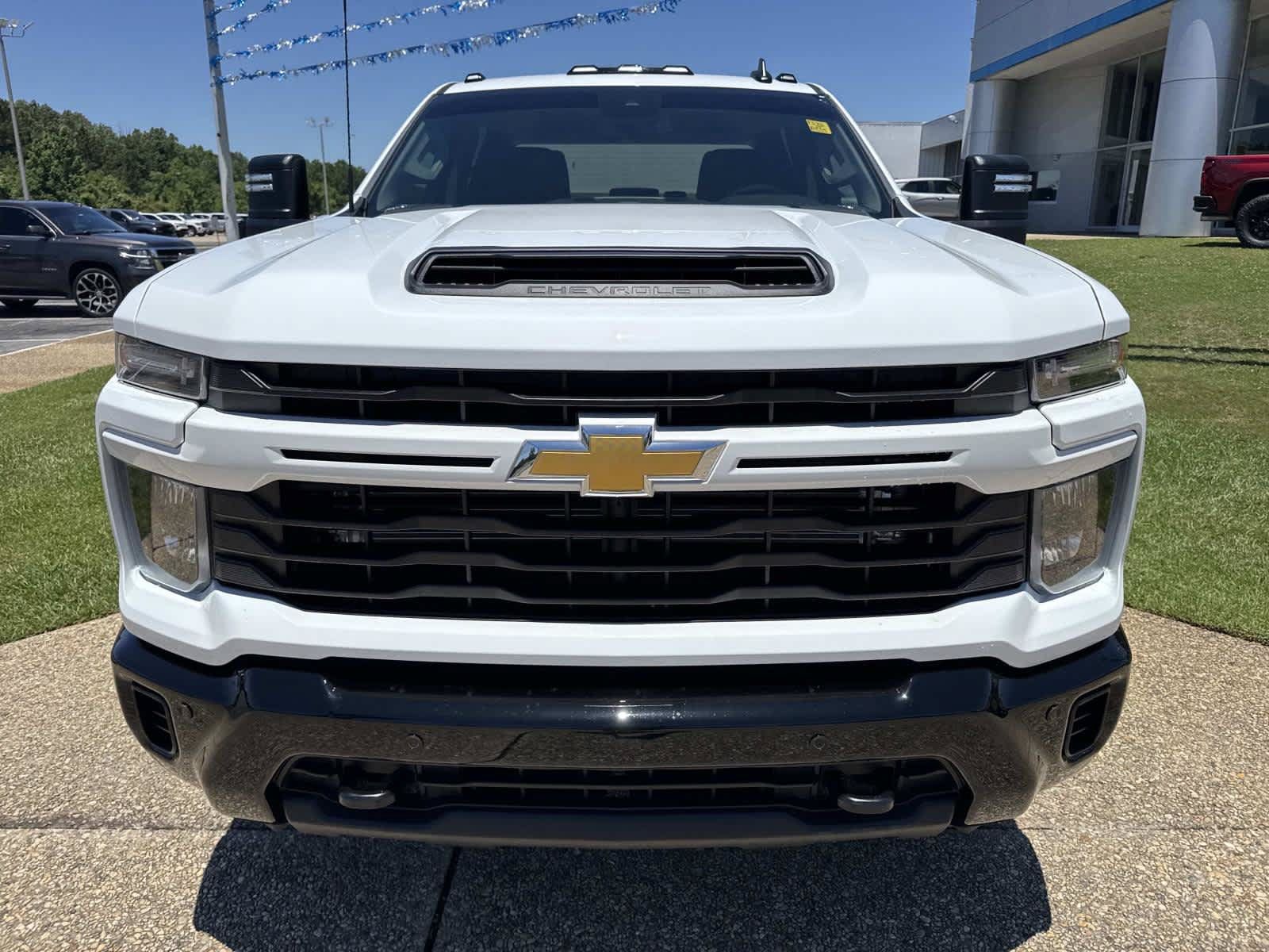 New 2026 Chevrolet Silverado 2500 Custom w/ Custom Value Package AWD/4WD image 2