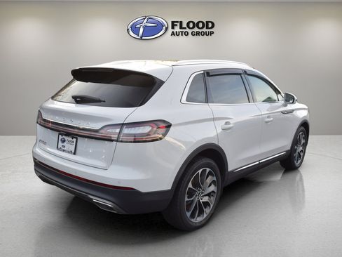 Used 2021 Lincoln Nautilus Reserve image 4