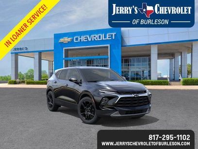 New 2025 Chevrolet Blazer LT w/ LPO, Black Grille Bar Package