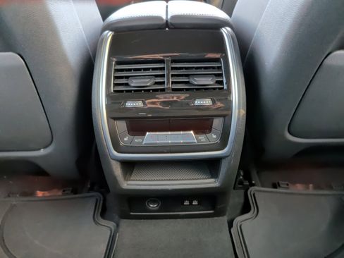 Certified 2024 BMW X5 xDrive50e image 34