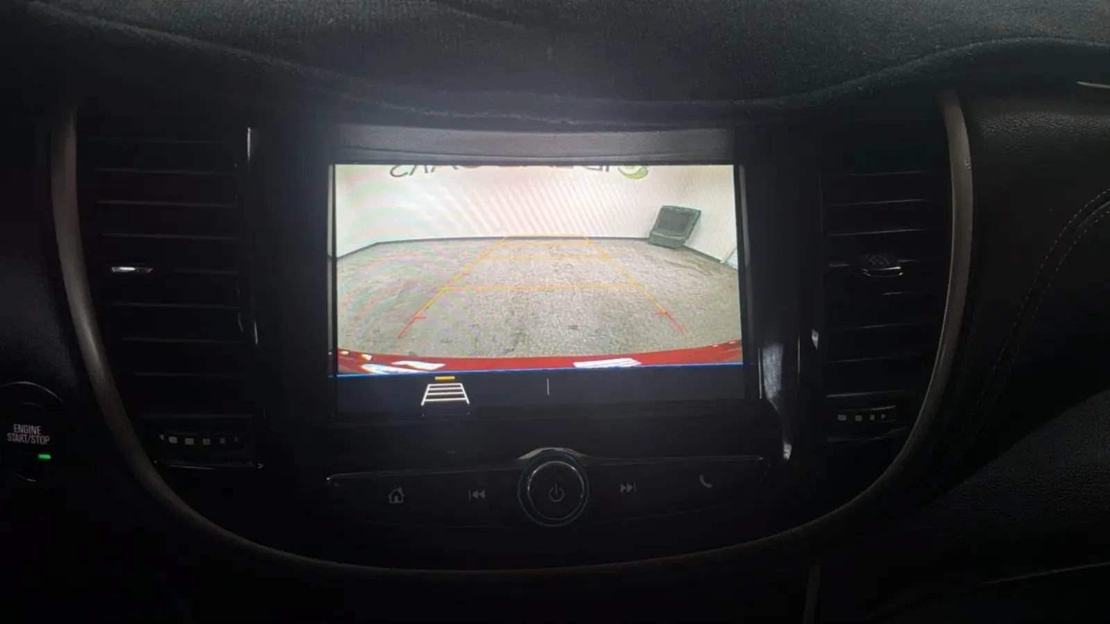 Used 2019 Chevrolet Trax LT w/ LT Convenience Package FWD image 15