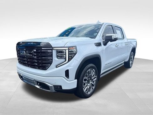 Used 2026 GMC Sierra 1500 Denali Ultimate AWD/4WD image 3